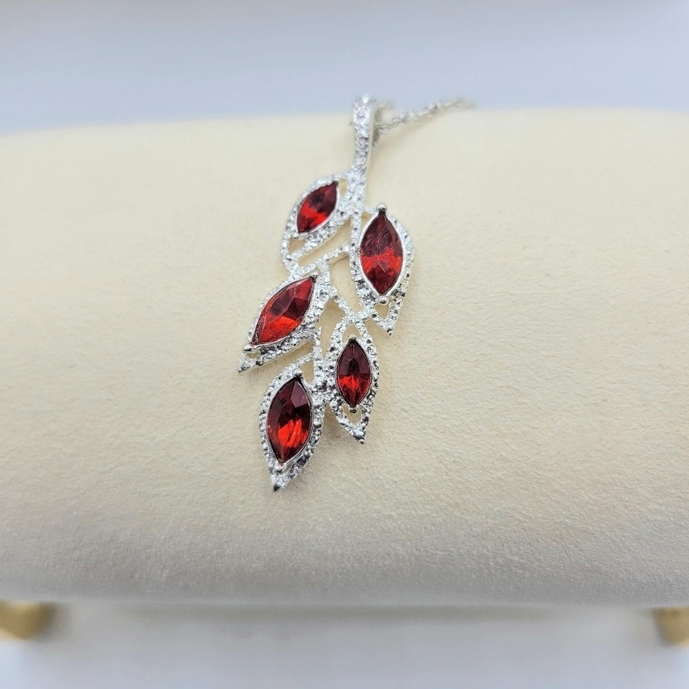 Silvertone Leaf Pendant with Red Rhinestones / Spring Clasp / New w/o Tags